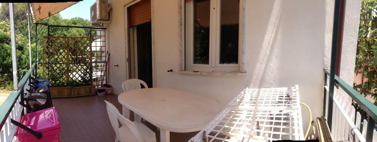 Casa Sul Monte D'Oro Apartment Scauri  Luaran gambar