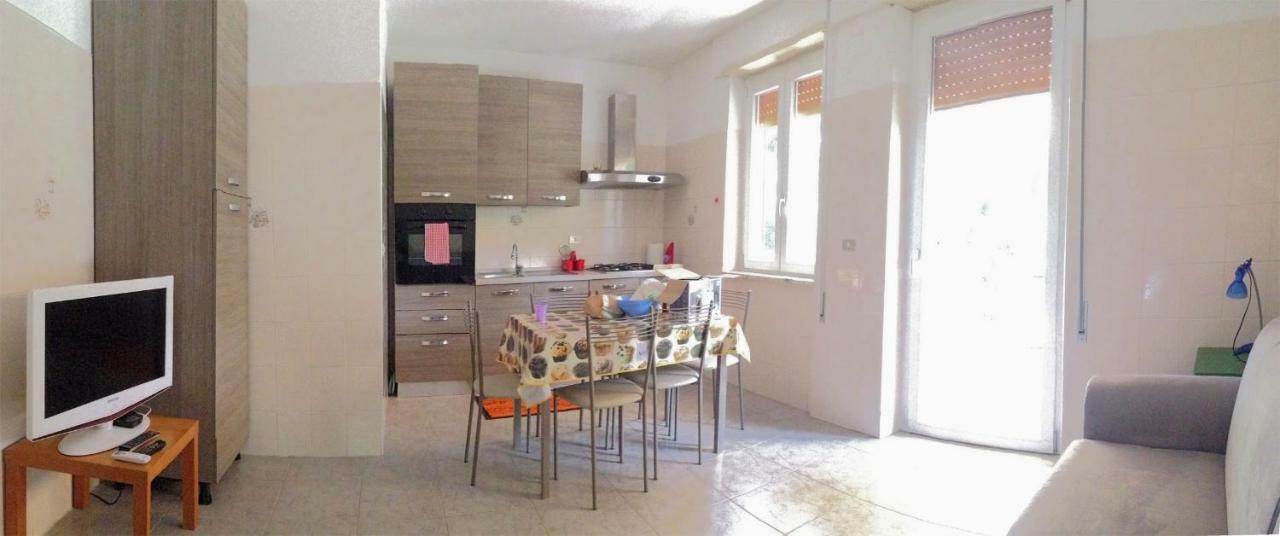 Casa Sul Monte D'Oro Apartment Scauri  Luaran gambar